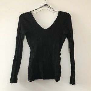 GUESS black wrap top